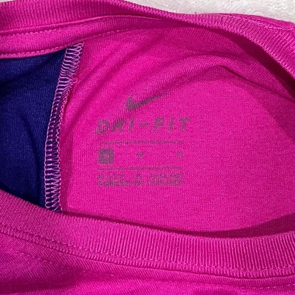 🩷 Nike Girls’ Dri-Fit Athletic Tee (Size Medium) - Picture 4 of 4